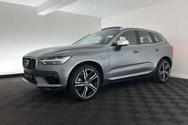 Volvo XC60 (2018) thumbnail 4