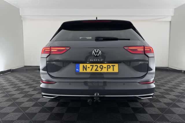 Volkswagen Golf (2021) thumbnail 6