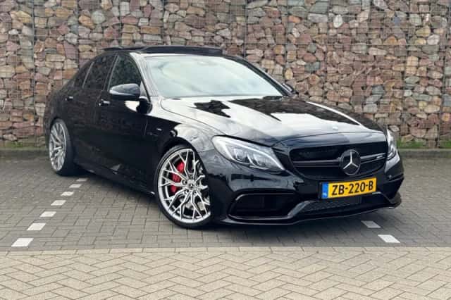 Mercedes-Benz C-Klasse (2015) thumbnail 3