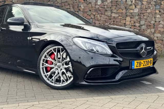 Mercedes-Benz C-Klasse (2015) thumbnail 4