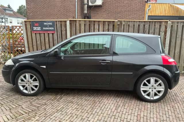 Renault Mégane (2008) thumbnail 1
