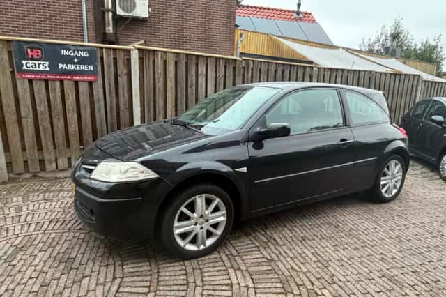 Renault Mégane (2008) thumbnail 2