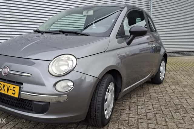 Fiat 500 (2009) thumbnail 2