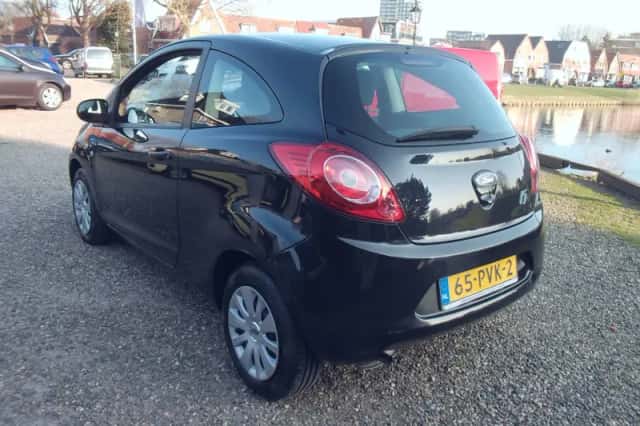 Ford Ka (2011) thumbnail 3
