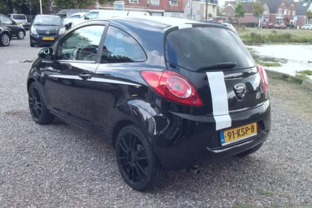 Ford Ka (2010) thumbnail 3