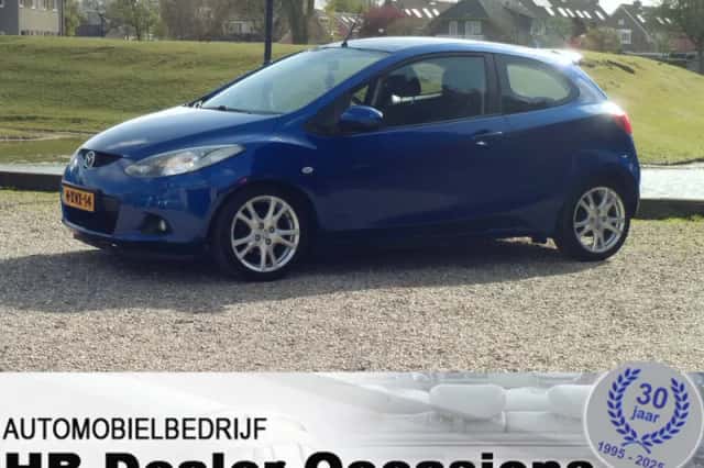 Mazda 2 (2008) thumbnail 1