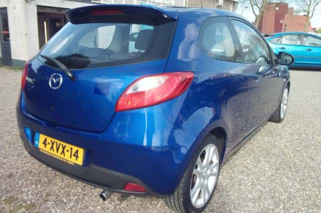 Mazda 2 (2008) thumbnail 6
