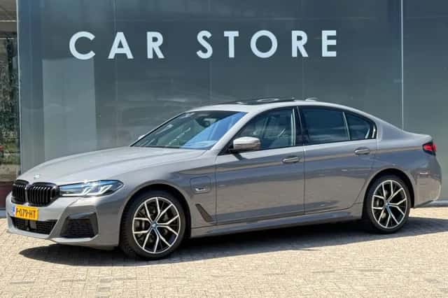 BMW 5-Serie (2022) thumbnail 1