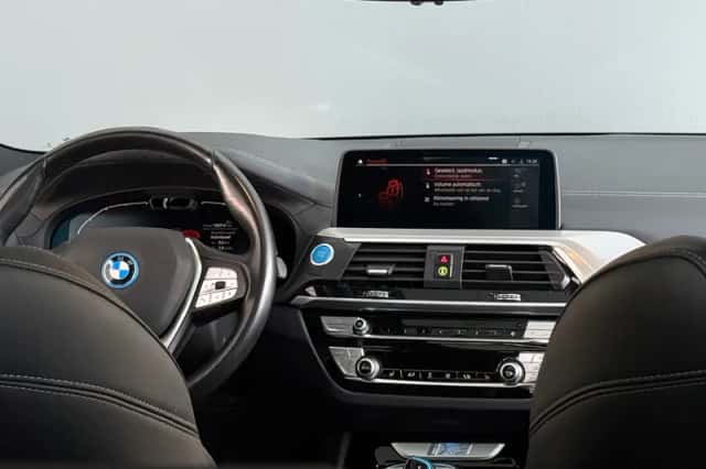 BMW iX3 (2021) thumbnail 4