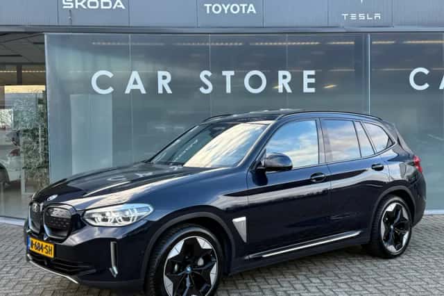 BMW iX3 (2021) thumbnail 1