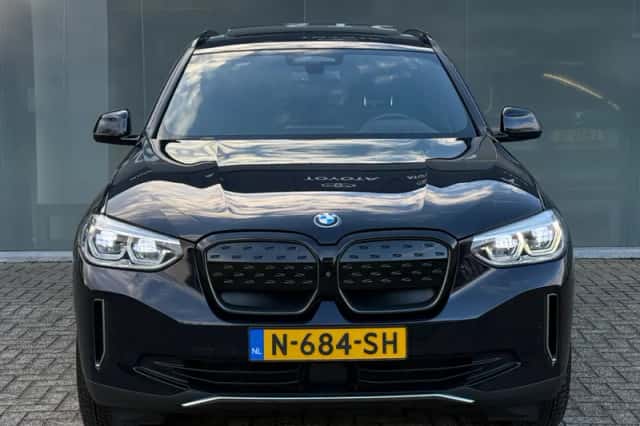 BMW iX3 (2021) thumbnail 6