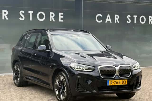 BMW iX3 (2022) thumbnail 6