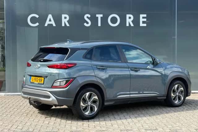 Hyundai Kona (2021) thumbnail 2