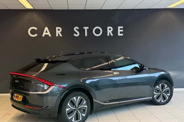 Kia EV6 (2021) thumbnail 3