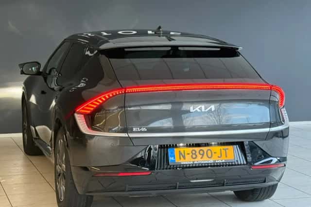 Kia EV6 (2021) thumbnail 6