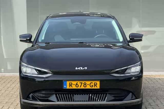 Kia EV6 (2022) thumbnail 5