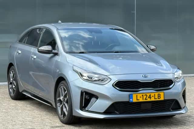 Kia Proceed (2021) thumbnail 5