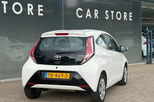 Toyota Aygo (2017) thumbnail 6