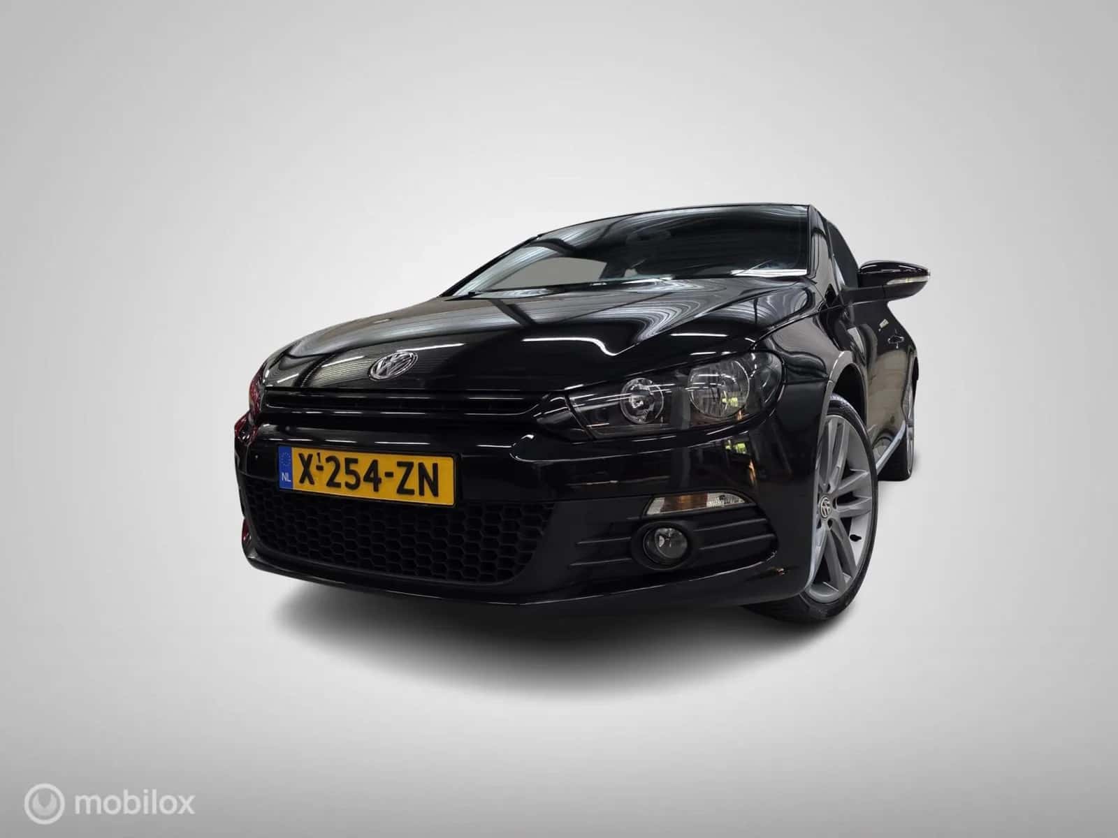 Volkswagen Scirocco (2010) — foto 1