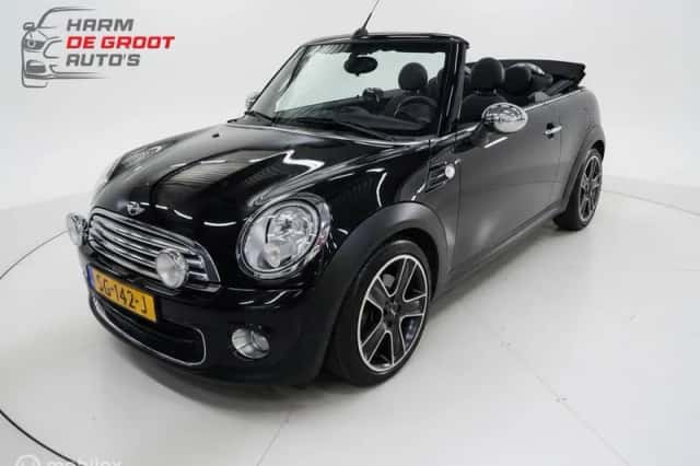 MINI Cabrio (2011)