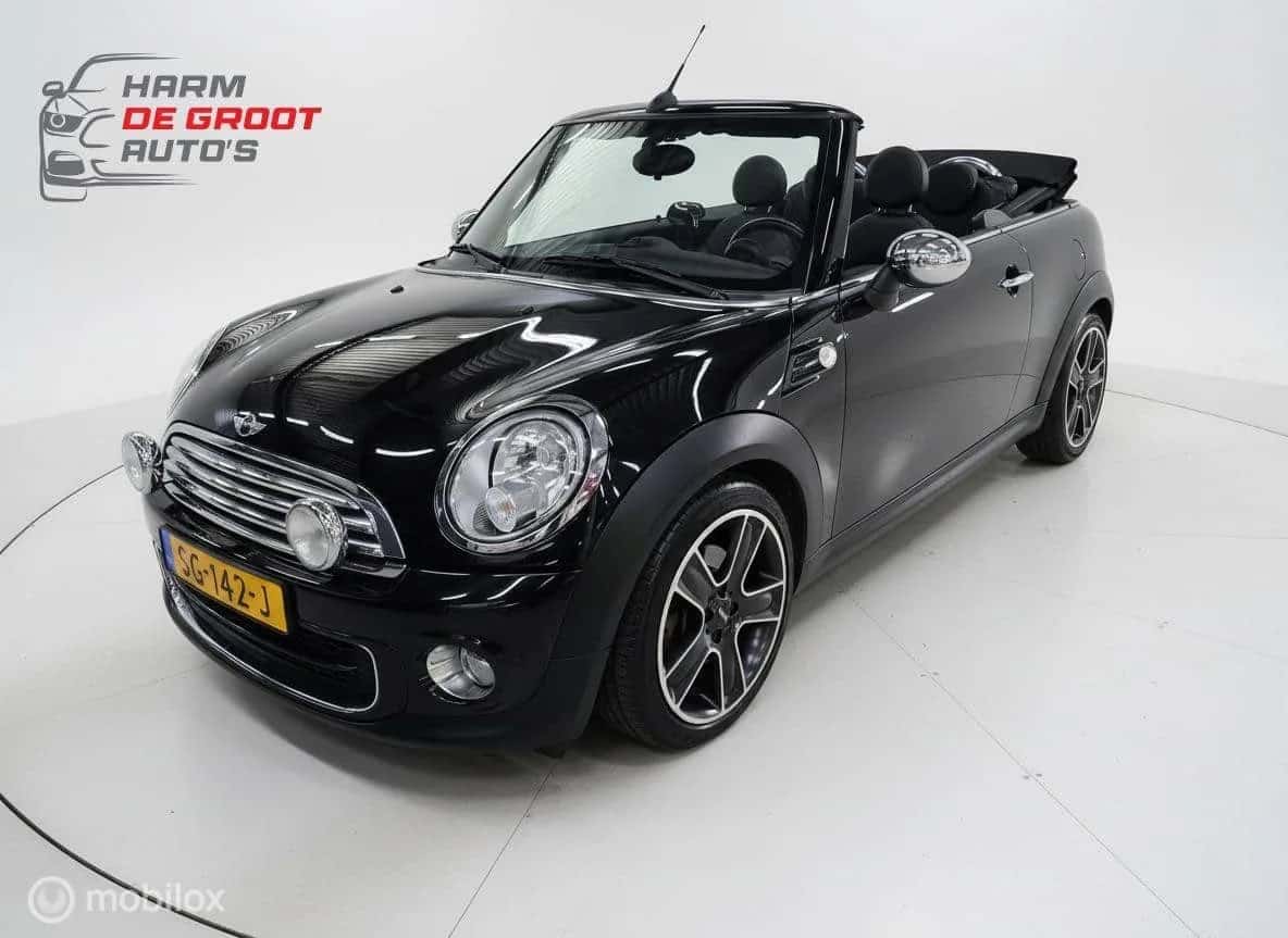 MINI Cabrio (2011) — foto 1