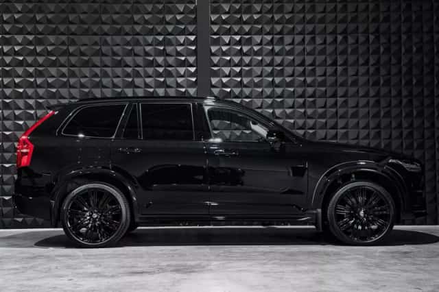 Volvo XC90 (2023) thumbnail 2