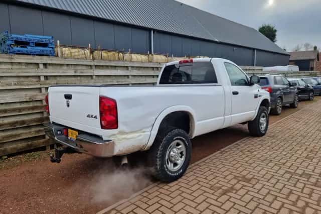 Dodge RAM (2009) thumbnail 2