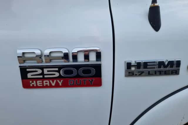 Dodge RAM (2009) thumbnail 5
