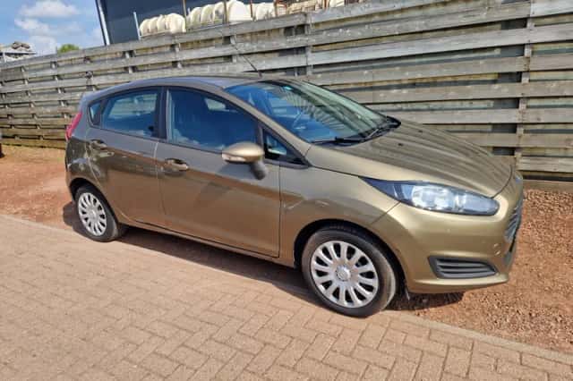 Ford Fiesta (2013) thumbnail 1