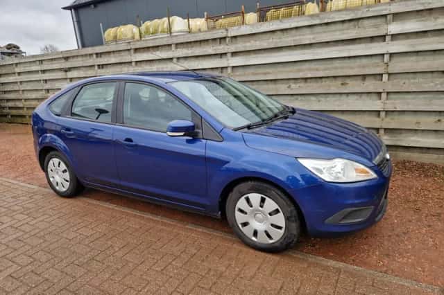 Ford Focus (2010) thumbnail 1