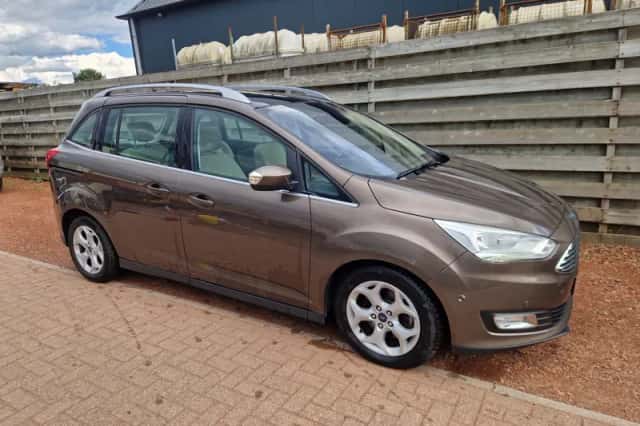 Ford Grand C-Max (2016) thumbnail 1