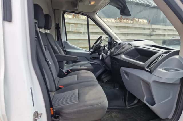 Ford Transit (2017) thumbnail 3
