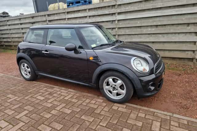 MINI One (2013) thumbnail 1