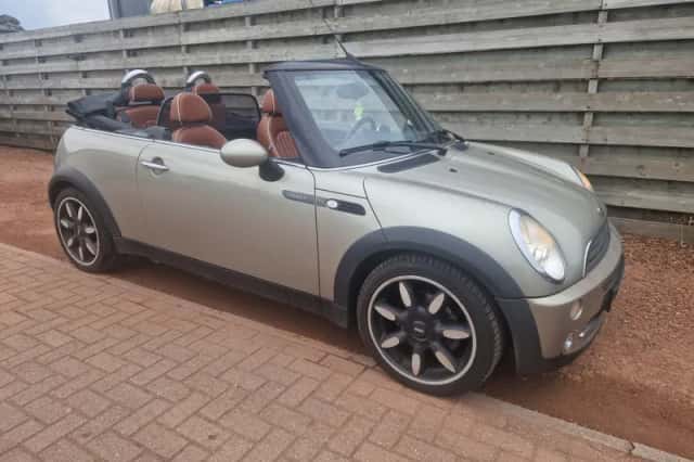 MINI Cabrio (2008) thumbnail 1