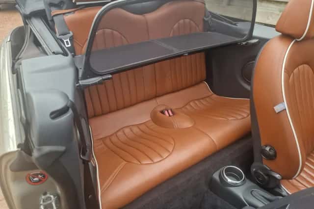 MINI Cabrio (2008) thumbnail 4