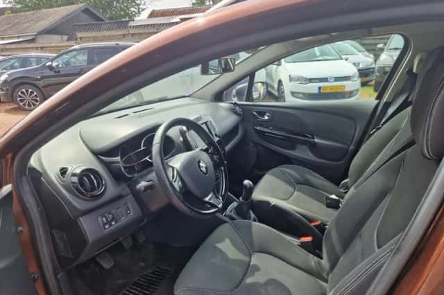 Renault Clio (2014) thumbnail 6