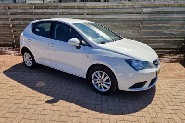 SEAT Ibiza (2014) thumbnail 1