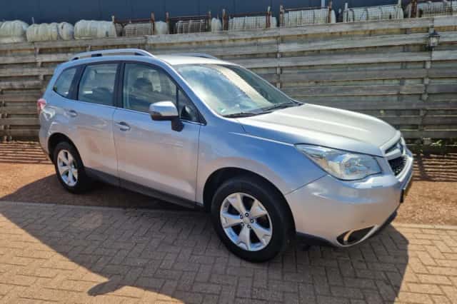 Subaru Forester (2017) thumbnail 1