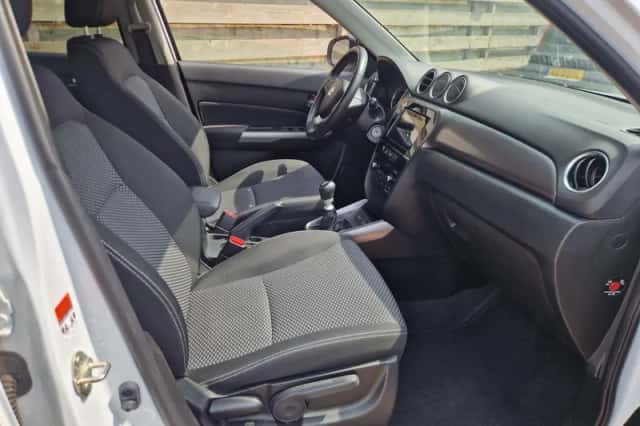 Suzuki Vitara (2018) thumbnail 3