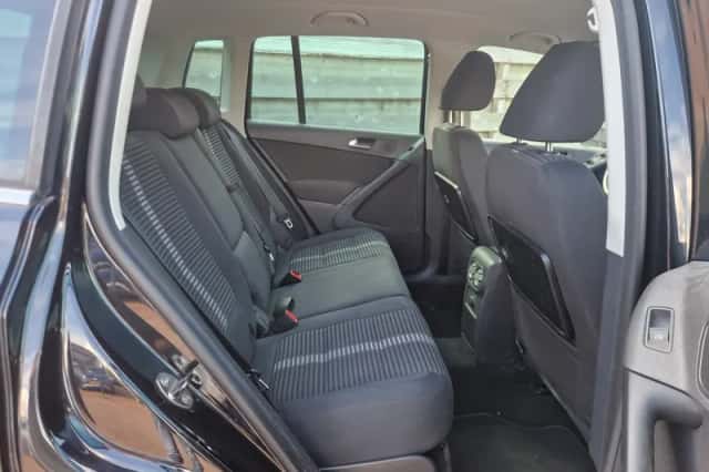 Volkswagen Tiguan (2010) thumbnail 4