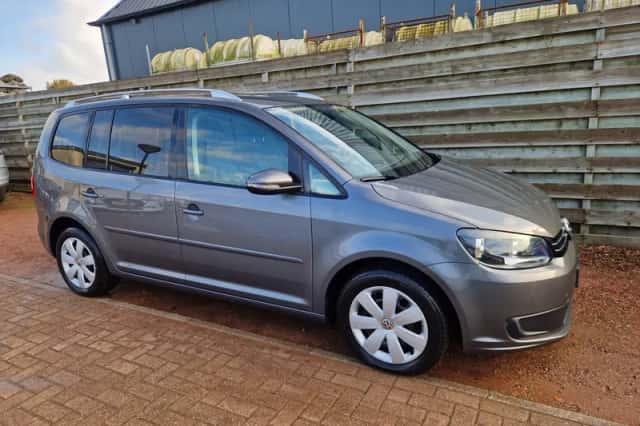 Volkswagen Touran (2013) thumbnail 1