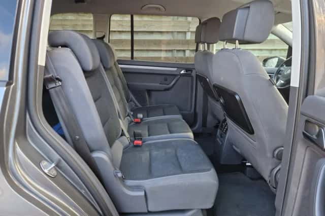 Volkswagen Touran (2013) thumbnail 4