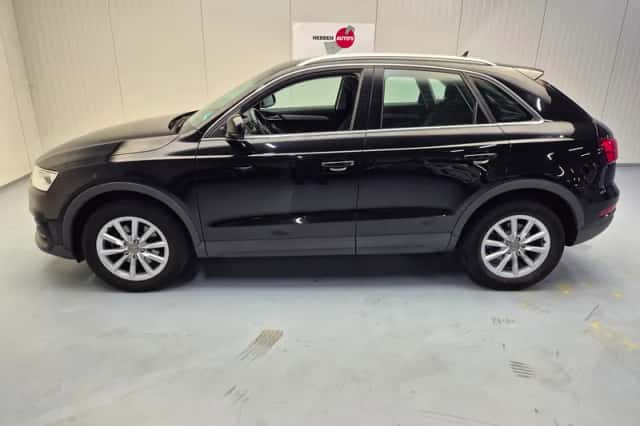 Audi Q3 (2016) thumbnail 3