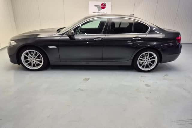 BMW 5-Serie (2015) thumbnail 3