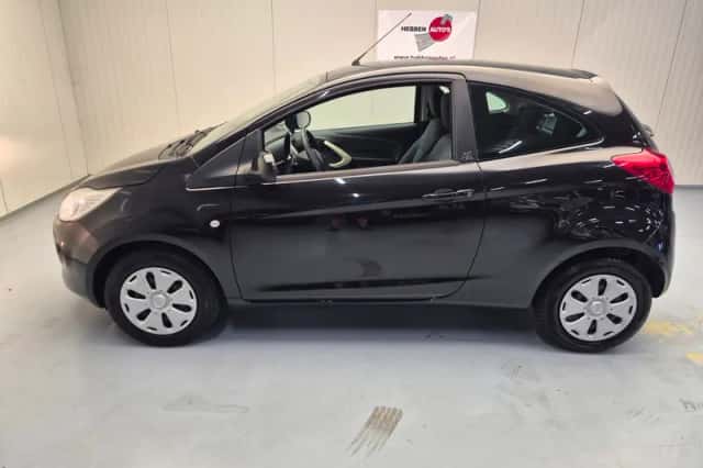 Ford Ka (2016) thumbnail 3