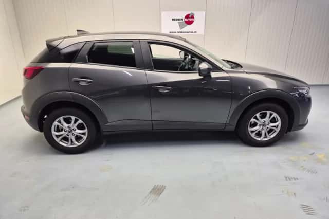 Mazda CX-3 (2018) thumbnail 2