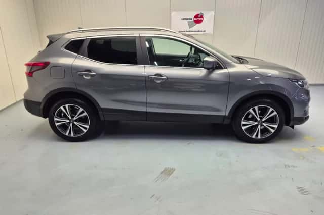 Nissan Qashqai (2018) thumbnail 2