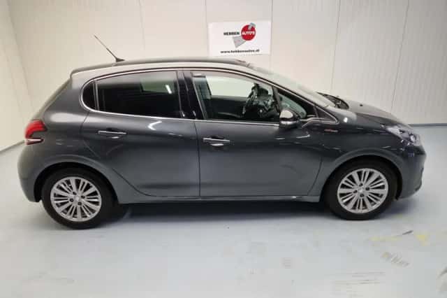 Peugeot 208 (2016) thumbnail 2