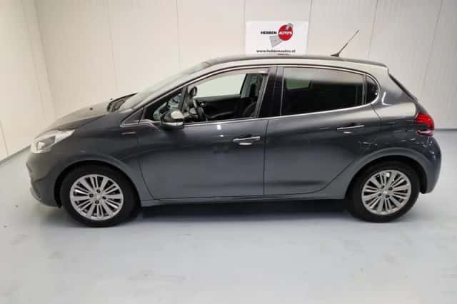 Peugeot 208 (2016) thumbnail 3