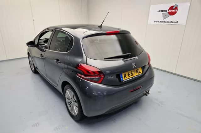 Peugeot 208 (2016) thumbnail 4